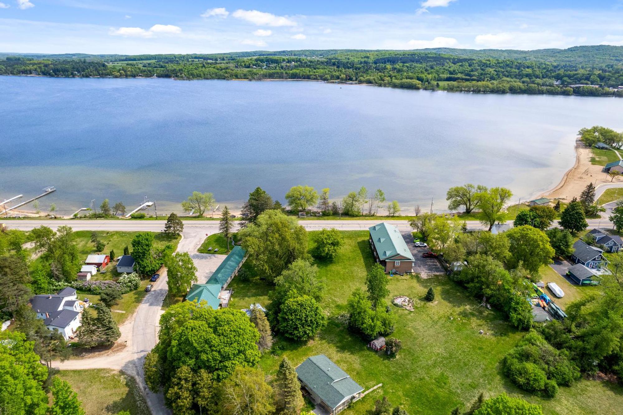 South Arm Retreats East Jordan Exterior foto