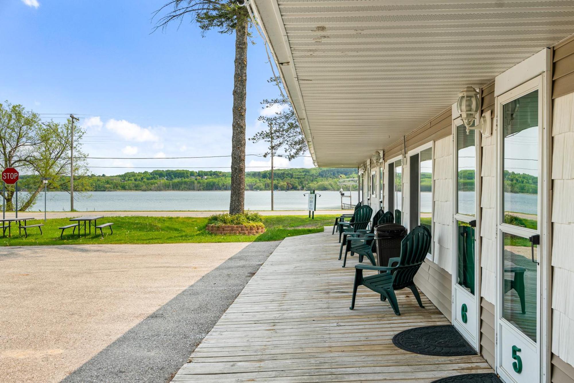 South Arm Retreats East Jordan Exterior foto