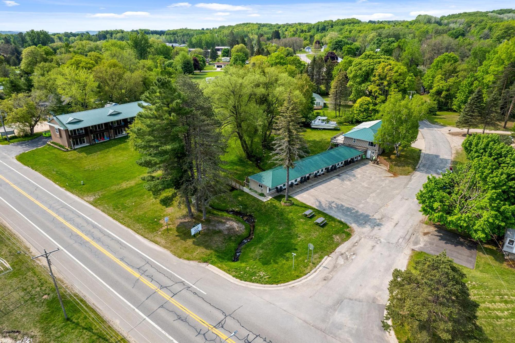 South Arm Retreats East Jordan Exterior foto
